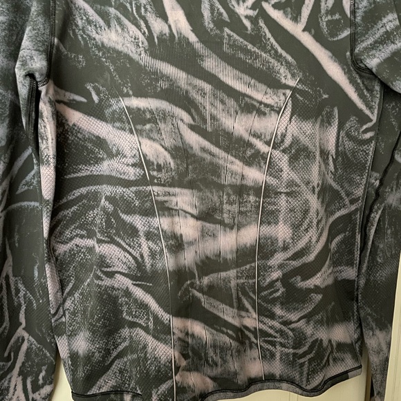 Women’s: Lululemon Zip Up Jacket (Size: 12) - Picture 6 of 6